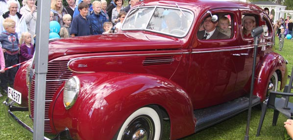 Ford Tudor Sed V8