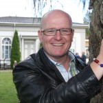 Jan Erik Larssen på besøk under Modum Bad-dagen 2011.