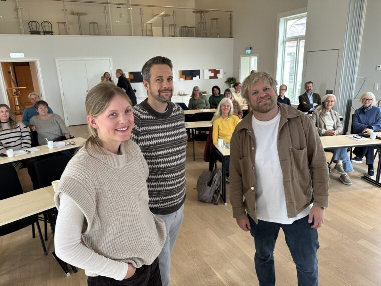 Psykolog Ingvild Finsrud, forsker Filip Myhre og lege Mikkel Eielsen underviste på oppstartsdagen for TerapeutLAB.